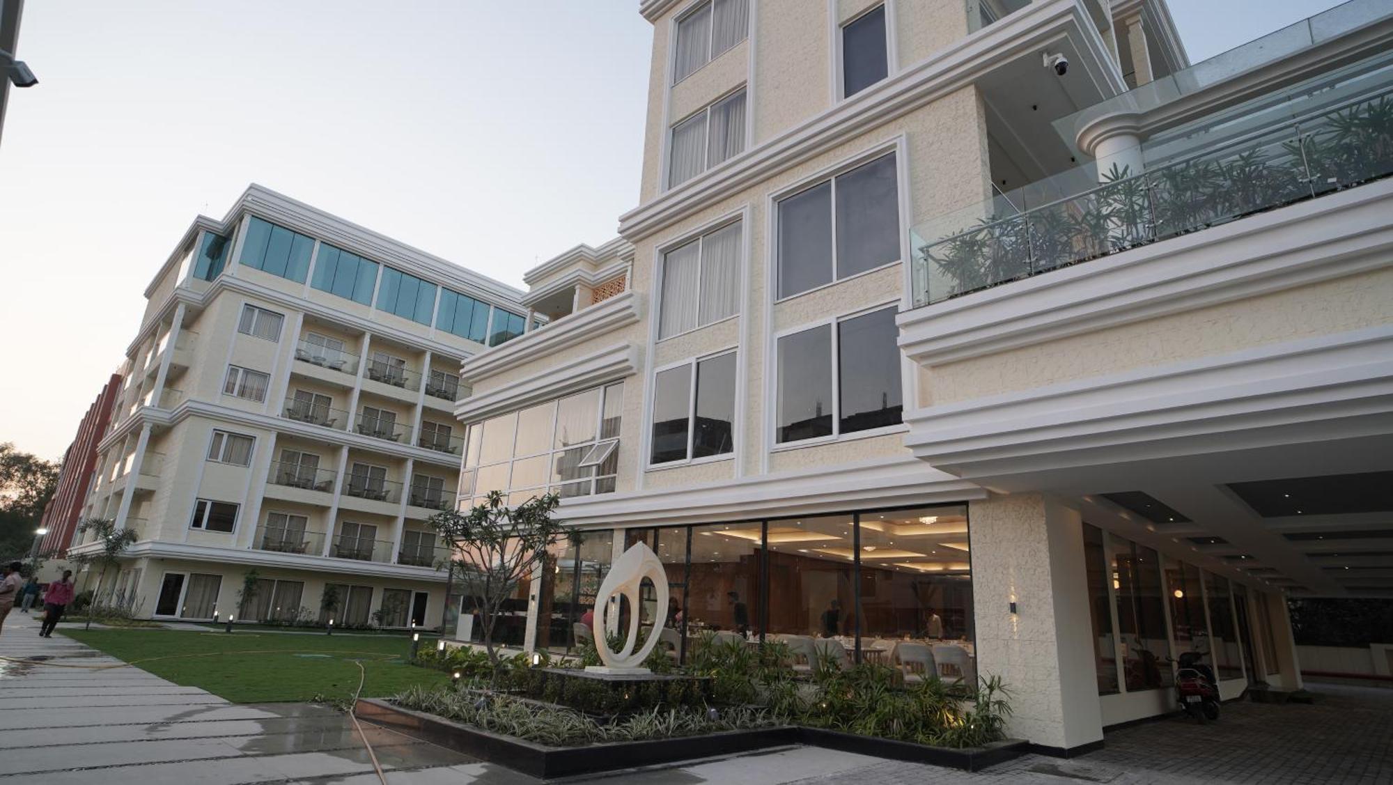 Antique Regency !! Luxurious Hotel In Digha !! מראה חיצוני תמונה